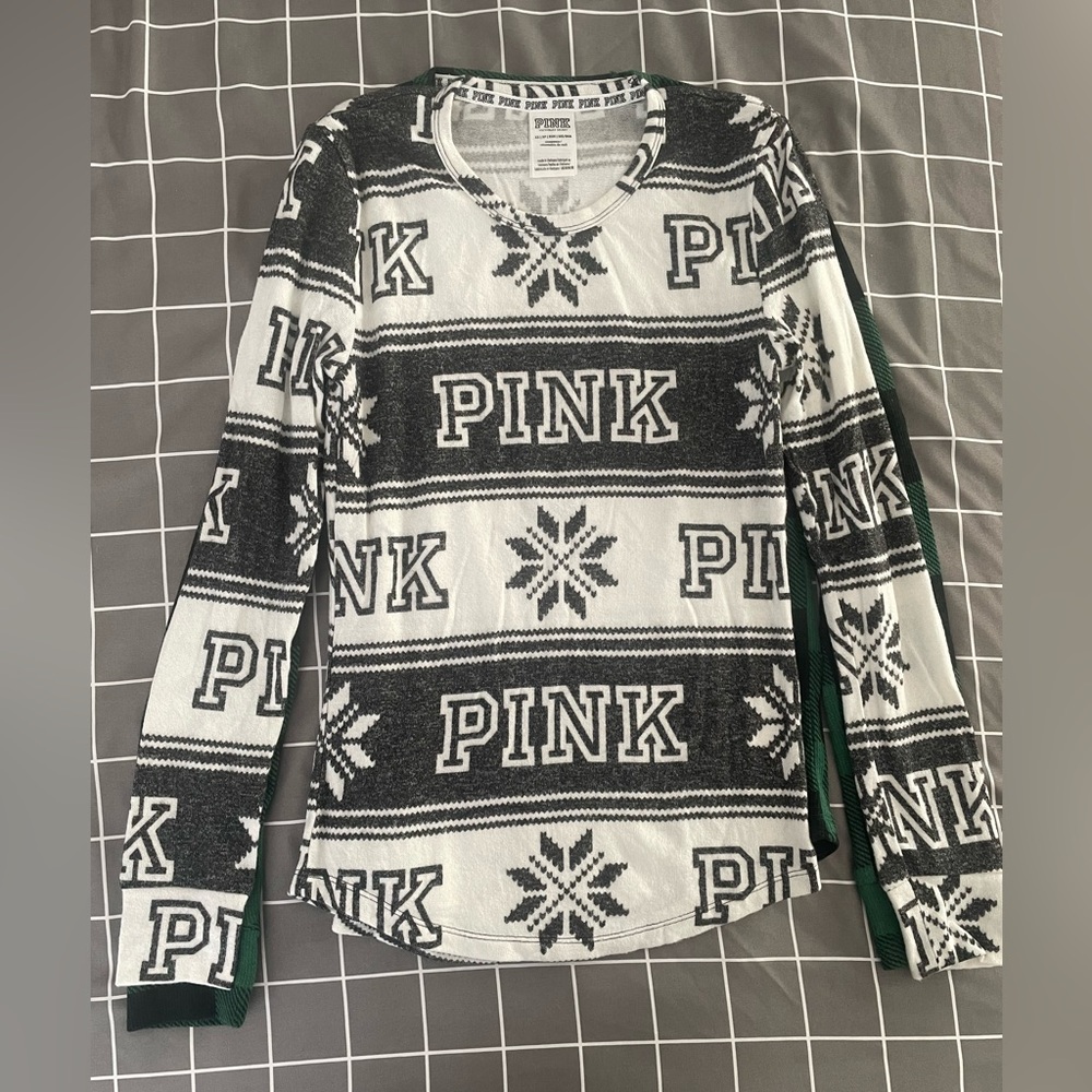 *2 tops* NEW Victoria’s Secret PINK sleepwear